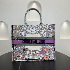 Dior Shopping Bags